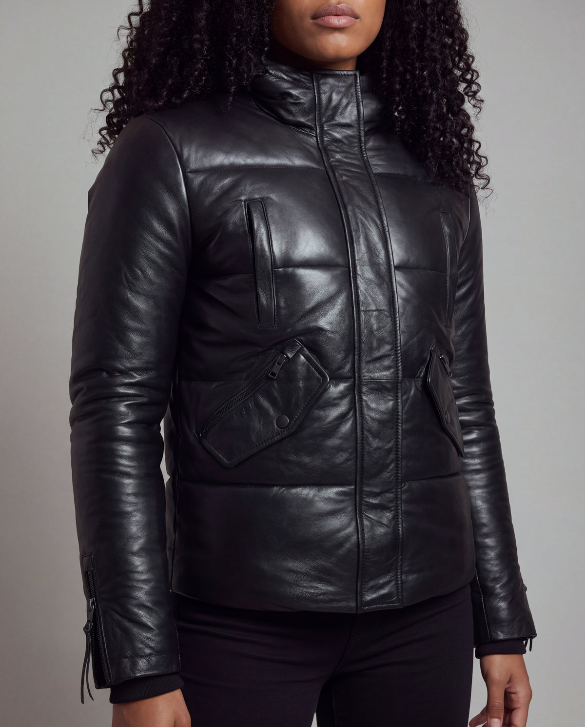 Cocoon by tigha – women's puffer leather jacket with hood in sheepskin, Heavy Washed Black, front close-up