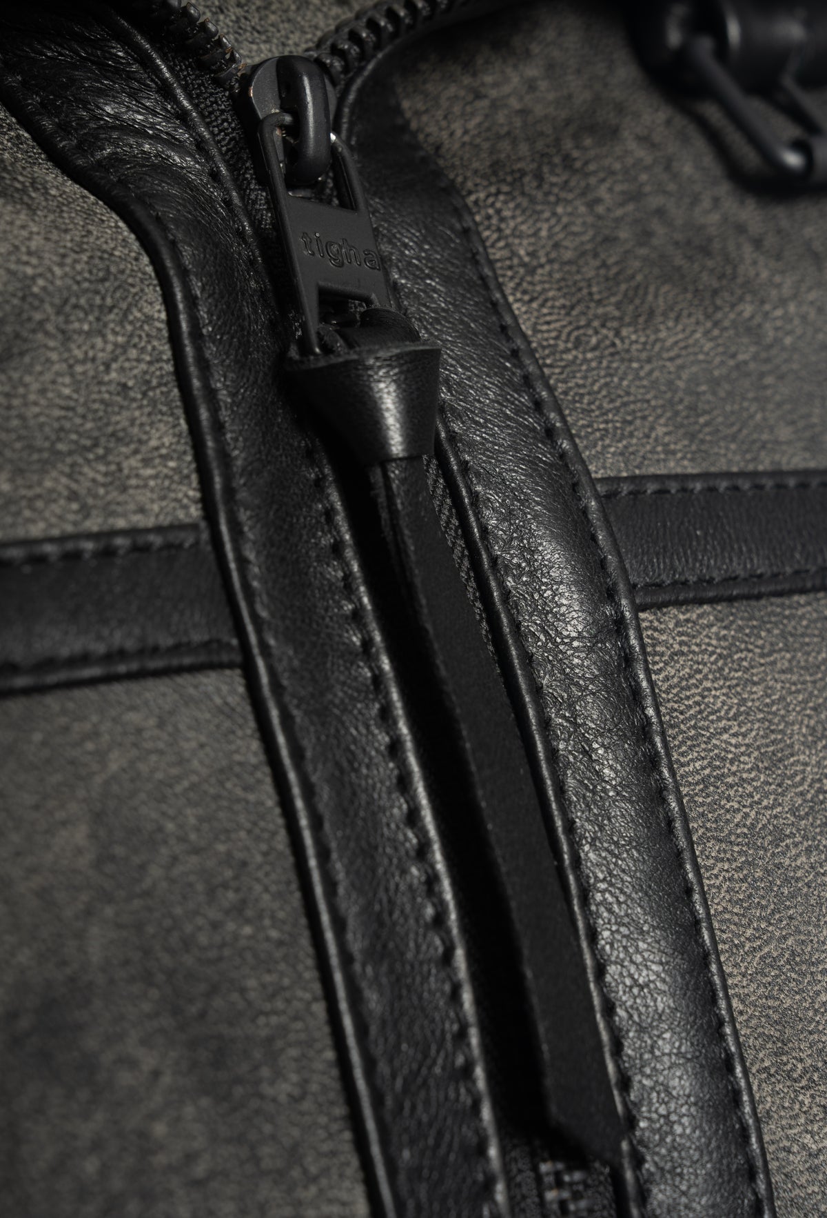 Talvi — Detail Zip