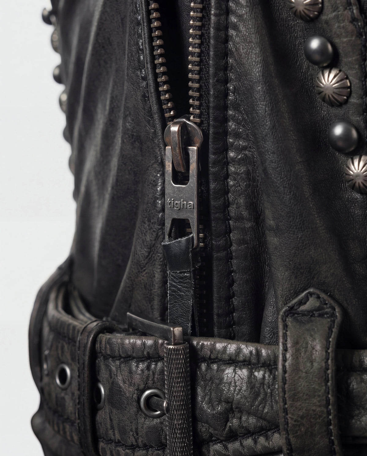 Jocy — Detail Zip